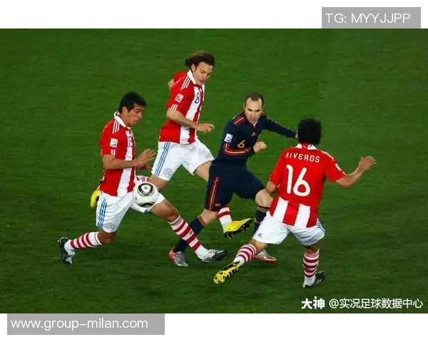 青木本方禁区外油炸丸子过人狂奔80米射门被扑引发球迷怒火