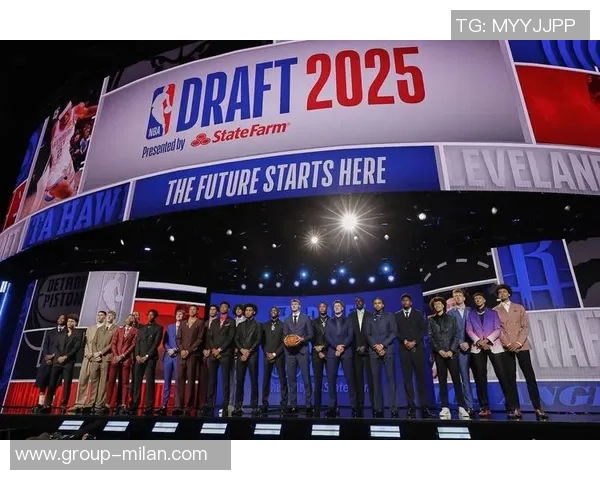 独行侠对决步行者首发阵容分析：弗拉格克里斯蒂克莱华盛顿与浓眉的精彩对决